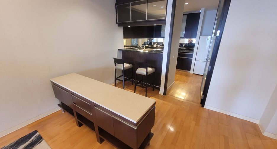 Condo en alquiler de 1 habitaciones en Khlong Toei, Bangkok