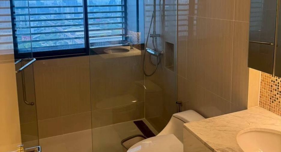 Wohnung zur Miete mit 3 Zimmer in Watthana, Bangkok