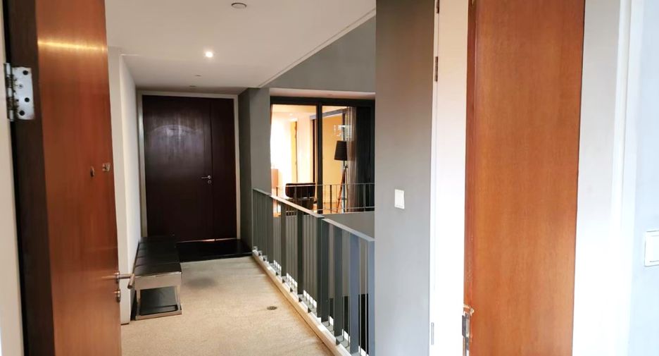 À louer et à vendre 2 chambres condo à Yan Nawa, Bangkok