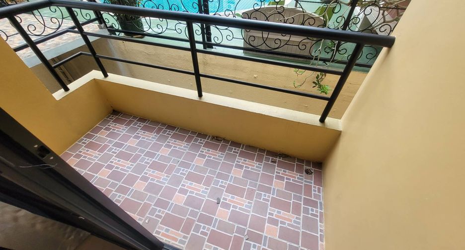 Wohnung zur Miete mit 3 Zimmer in Watthana, Bangkok