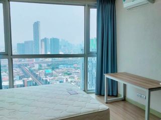 Condo en alquiler de 1 habitaciones en Khlong Toei, Bangkok