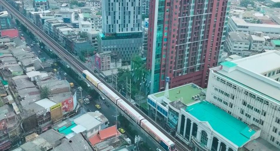 Condo en alquiler de 1 habitaciones en Khlong Toei, Bangkok