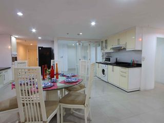 Wohnung zur Miete mit 3 Zimmer in Khlong Toei, Bangkok
