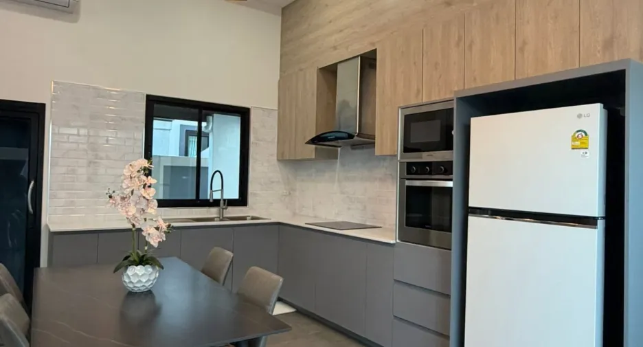 Villa en alquiler de 3 habitaciones en Bang Lamung, Chonburi