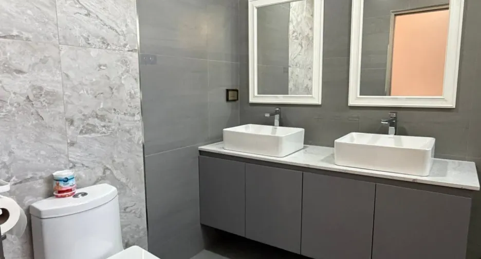 Villa en alquiler de 3 habitaciones en Bang Lamung, Chonburi