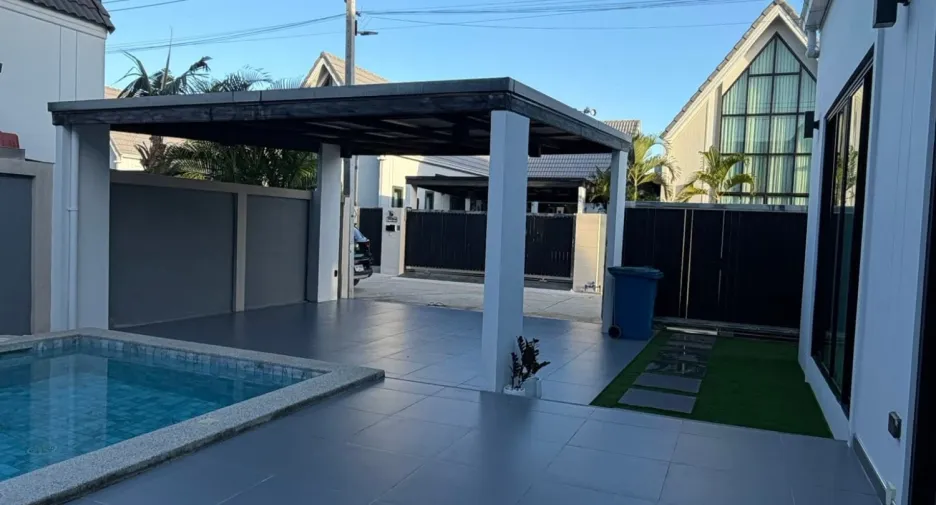 Villa en alquiler de 3 habitaciones en Bang Lamung, Chonburi