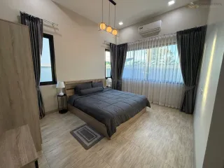 Villa en alquiler de 3 habitaciones en Bang Lamung, Chonburi