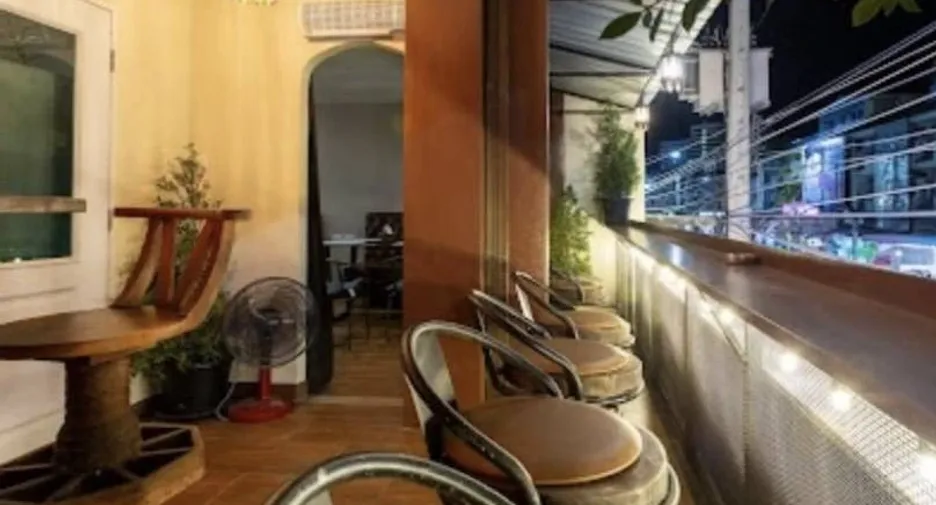 Hotel zum Kauf mit 9 Zimmer in Bang Lamung, Chonburi