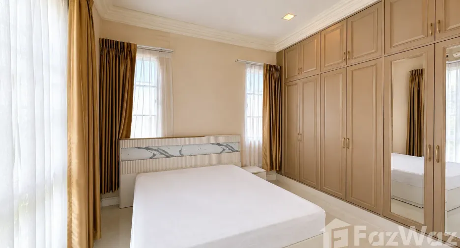 For sale 4 bedrooms house in Bang Phli, Samut Prakan