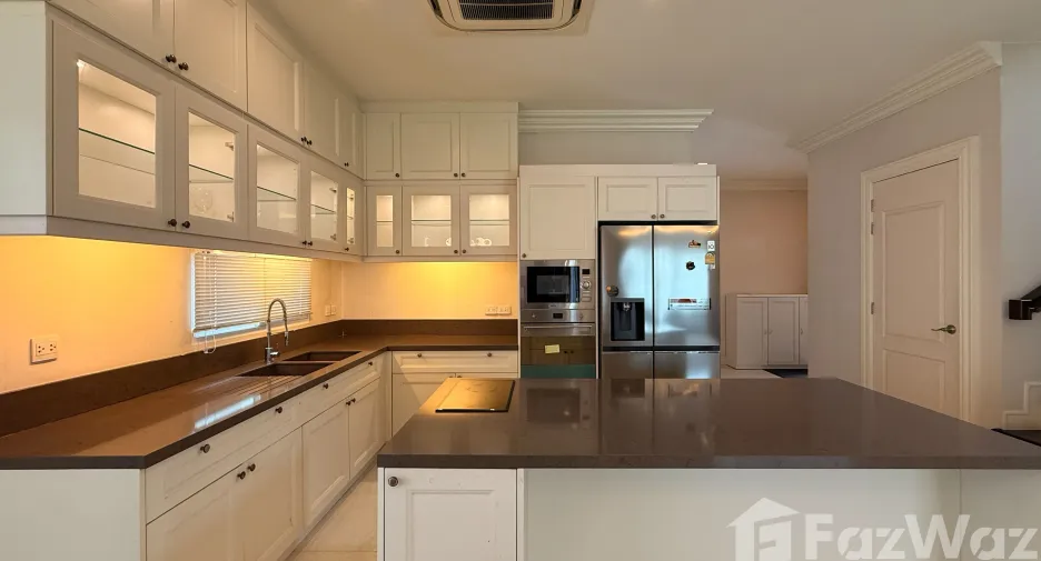 For sale 4 bedrooms house in Bang Phli, Samut Prakan
