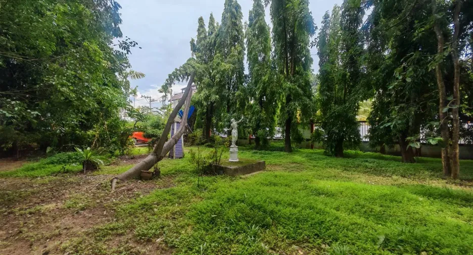 For sale 4 bedrooms house in Mueang Chiang Mai, Chiang Mai