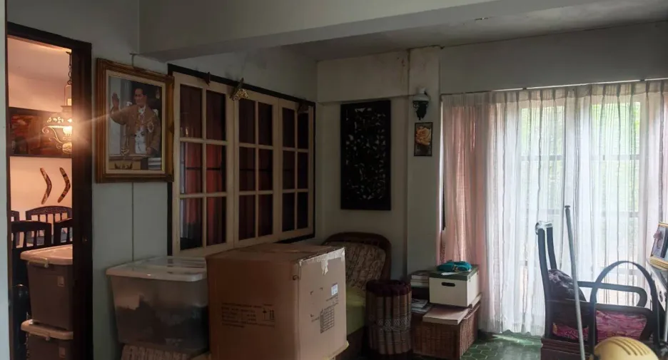 For sale 4 bedrooms house in Mueang Chiang Mai, Chiang Mai