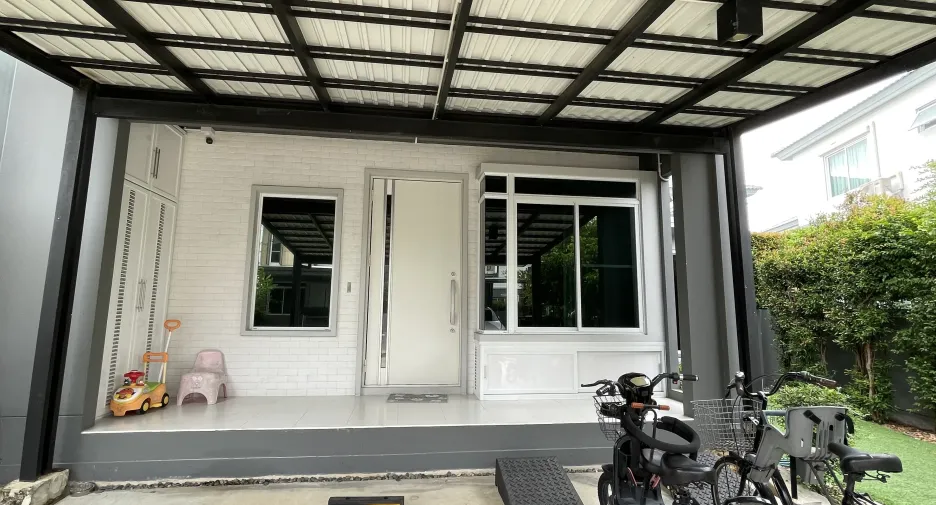 Casa en venta de 4 habitaciones en Bang Kruai, Nonthaburi