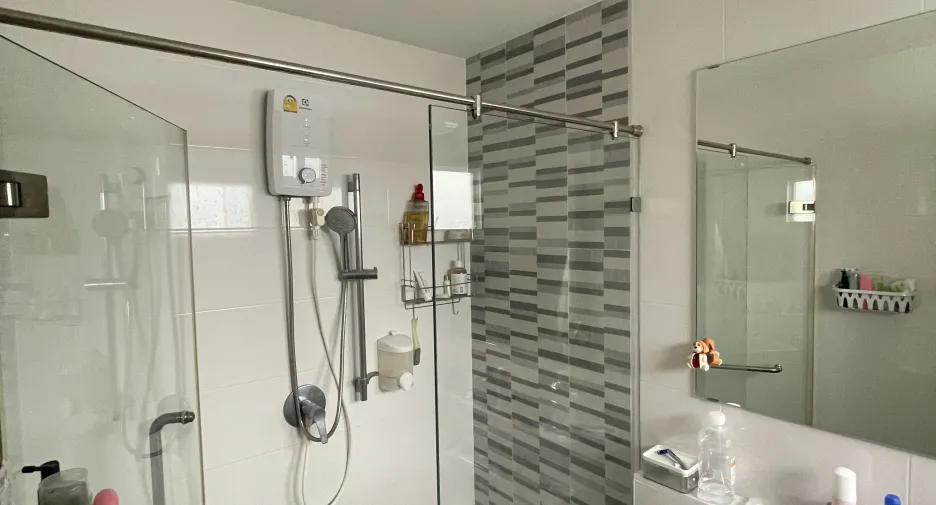 Casa en venta de 4 habitaciones en Bang Kruai, Nonthaburi