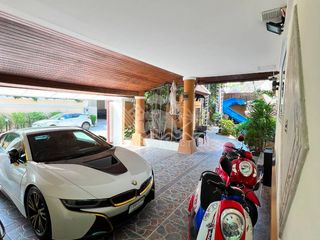Haus zum Kauf mit 4 Zimmer in Bang Lamung, Chonburi