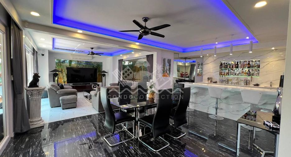 Haus zum Kauf mit 4 Zimmer in Bang Lamung, Chonburi