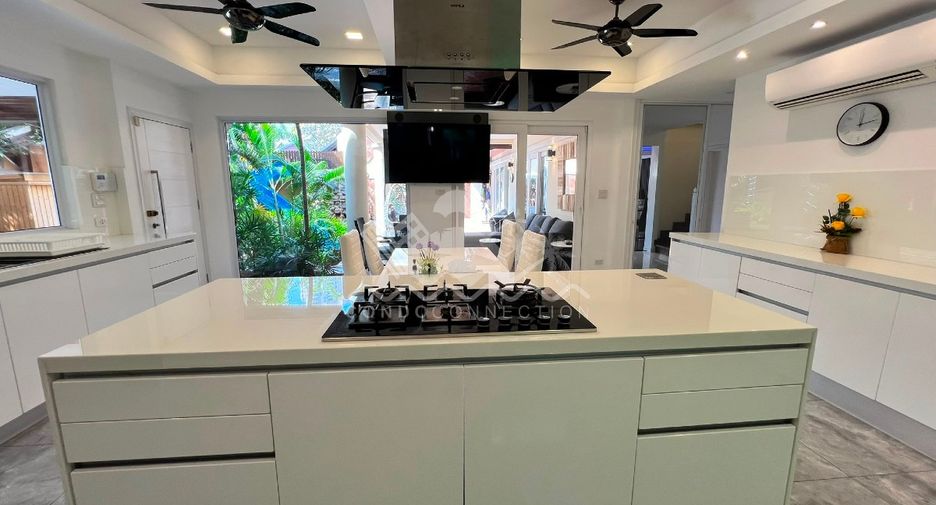 Haus zum Kauf mit 4 Zimmer in Bang Lamung, Chonburi