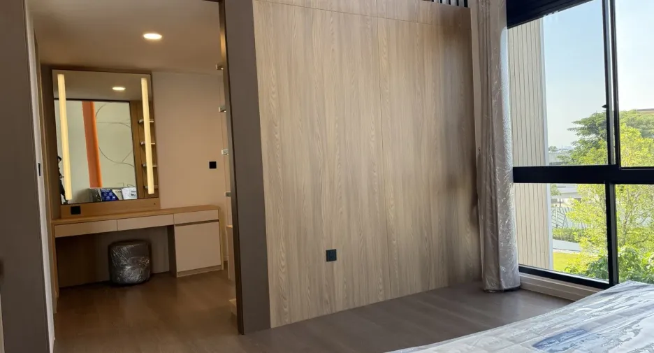 Casa en venta y en alquiler de 5 habitaciones en Saphan Sung, Bangkok