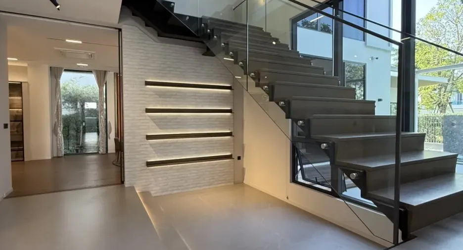 Casa en venta y en alquiler de 5 habitaciones en Saphan Sung, Bangkok