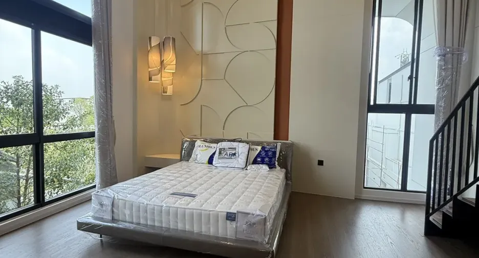 Casa en venta y en alquiler de 5 habitaciones en Saphan Sung, Bangkok