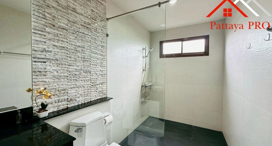 For sale 3 bedrooms house in Huay Yai, Pattaya