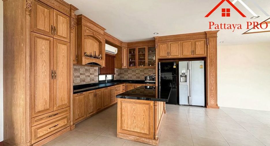 For sale 3 bedrooms house in Huay Yai, Pattaya