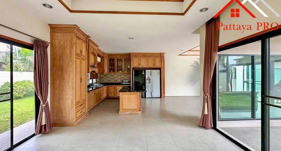 For sale 3 bedrooms house in Huay Yai, Pattaya