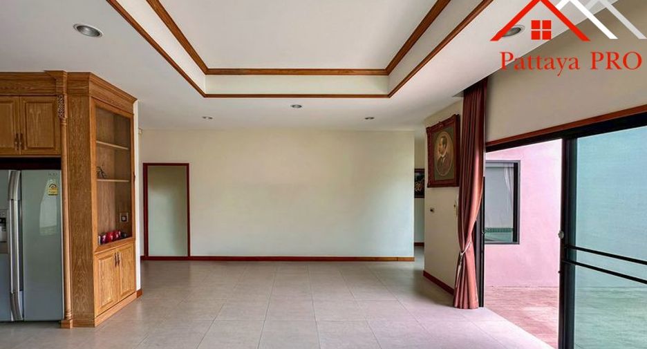 For sale 3 bedrooms house in Huay Yai, Pattaya