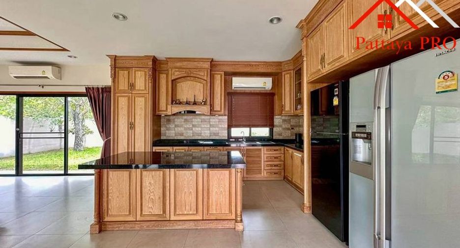 For sale 3 bedrooms house in Huay Yai, Pattaya