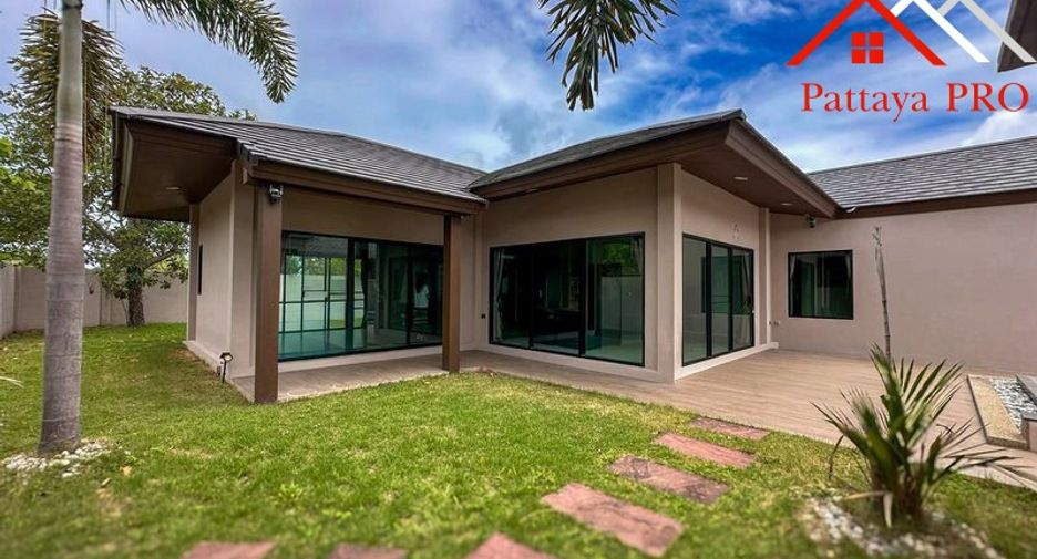 For sale 3 bedrooms house in Huay Yai, Pattaya