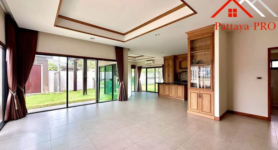 For sale 3 bedrooms house in Huay Yai, Pattaya