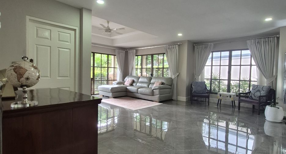 Casa en venta de 3 habitaciones en Bang Lamung, Chonburi