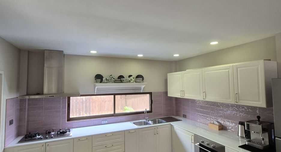Casa en venta de 3 habitaciones en Bang Lamung, Chonburi