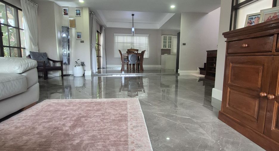 Casa en venta de 3 habitaciones en Bang Lamung, Chonburi