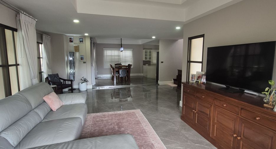 Casa en venta de 3 habitaciones en Bang Lamung, Chonburi