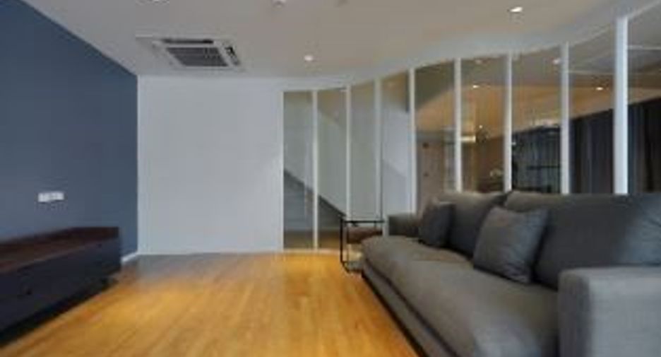 ให้เช่า 4 ห้องนอน คอนโด ใน วัฒนา, กรุงเทพฯ