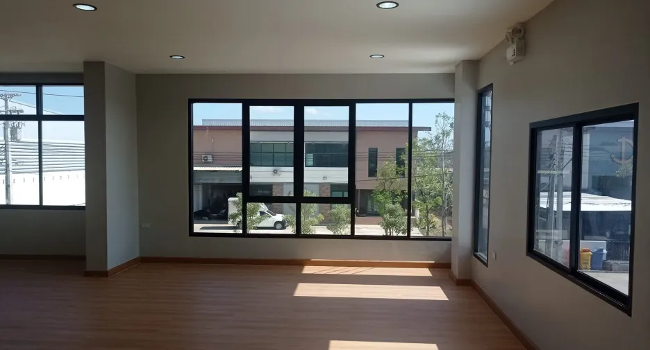 Haus zum Kauf und zur Miete mit 2 Zimmer in Phutthamonthon, Nakhon Pathom