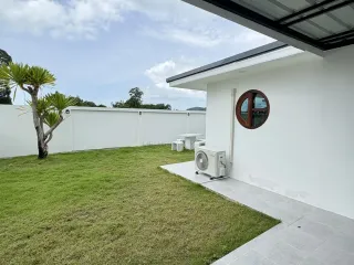 Casa en venta y en alquiler de 3 habitaciones en Prawet, Bangkok