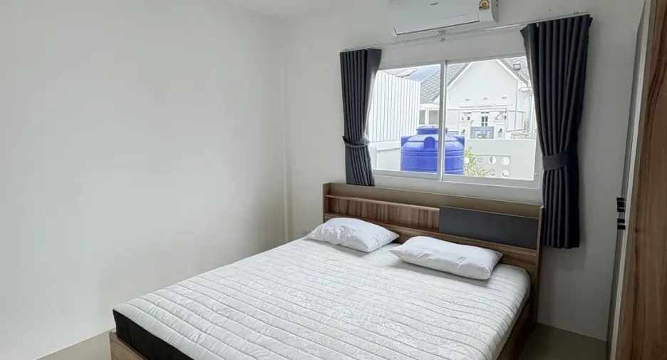 Casa en venta y en alquiler de 3 habitaciones en Prawet, Bangkok