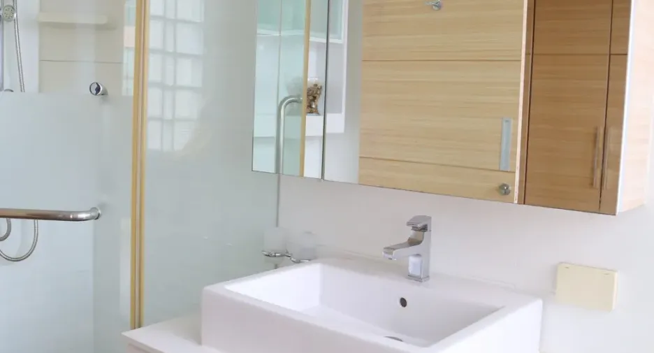 For rent 2 bedrooms condo in Sathon, Bangkok