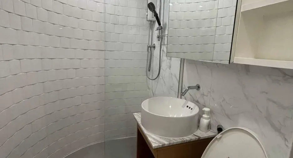 Wohnung zur Miete mit 2 Zimmer in Bang Rak, Bangkok