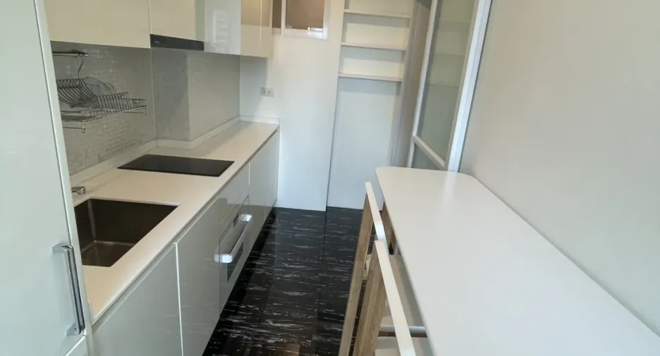 For sale 1 bed condo in Sathon, Bangkok