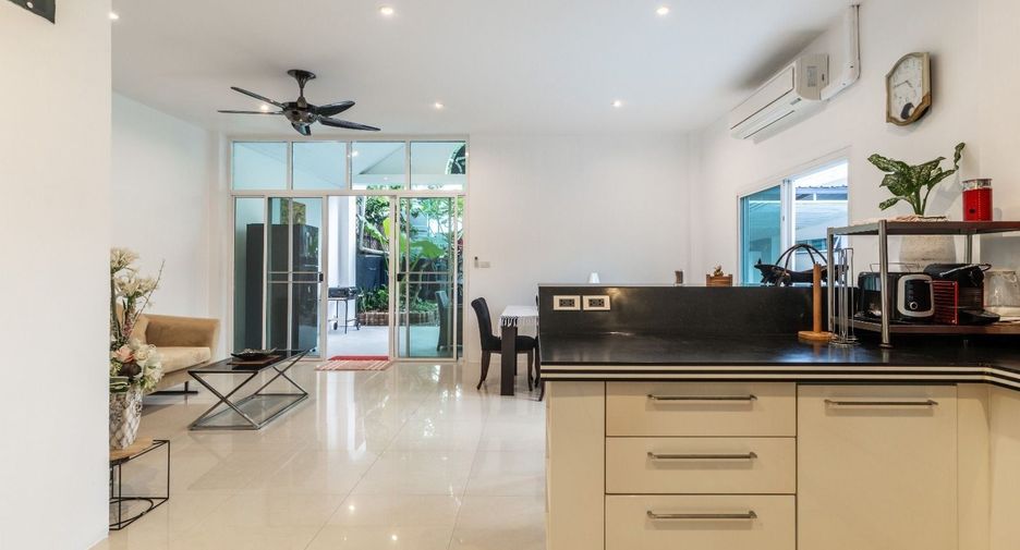 Casa en venta y en alquiler de 3 habitaciones en Mueang Phuket, Phuket