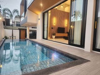 Villa en venta y en alquiler de 3 habitaciones en Mueang Phuket, Phuket