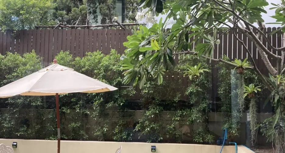 Villa zum Kauf und zur Miete mit 2 Zimmer in Watthana, Bangkok