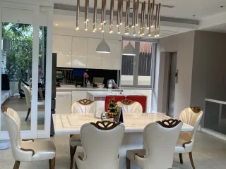 Villa zum Kauf und zur Miete mit 2 Zimmer in Watthana, Bangkok