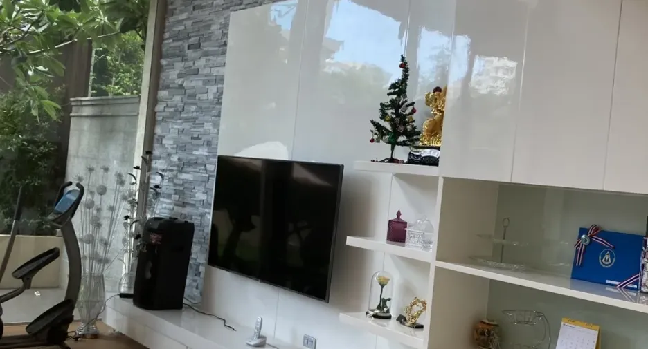 Villa zum Kauf und zur Miete mit 2 Zimmer in Watthana, Bangkok