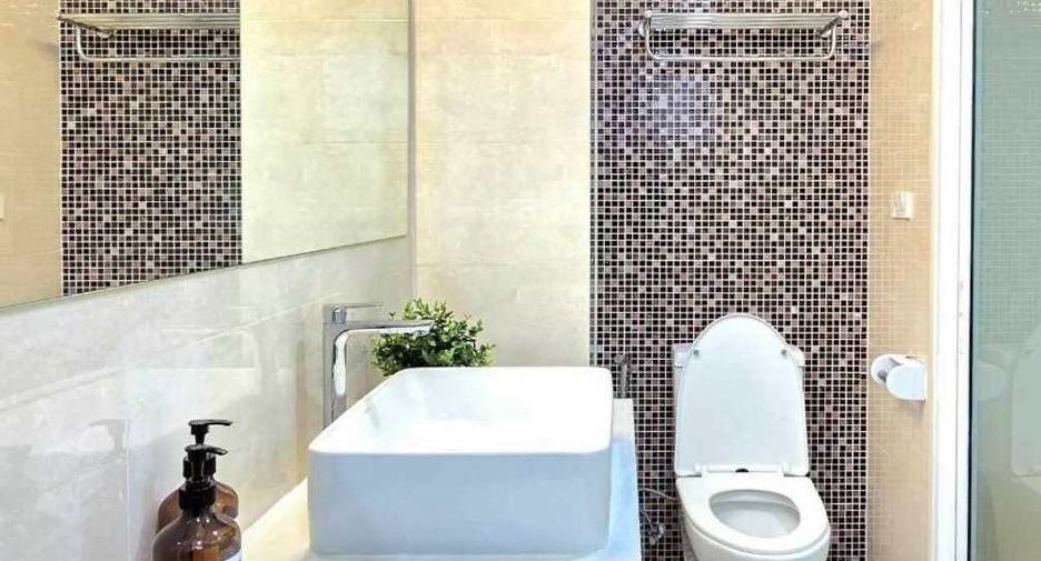 For sale 1 bed condo in Bang Kapi, Bangkok