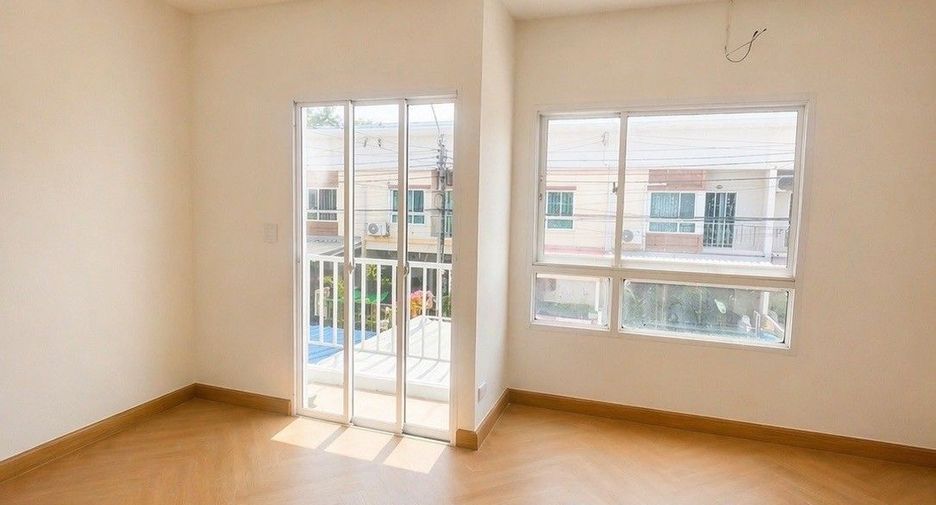 Reihenhaus zum Kauf mit 3 Zimmer in Suan Luang, Bangkok