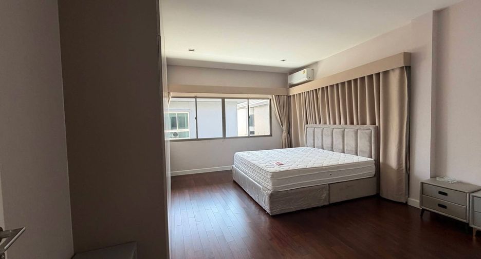 Casa en alquiler de 4 habitaciones en Bueng Kum, Bangkok